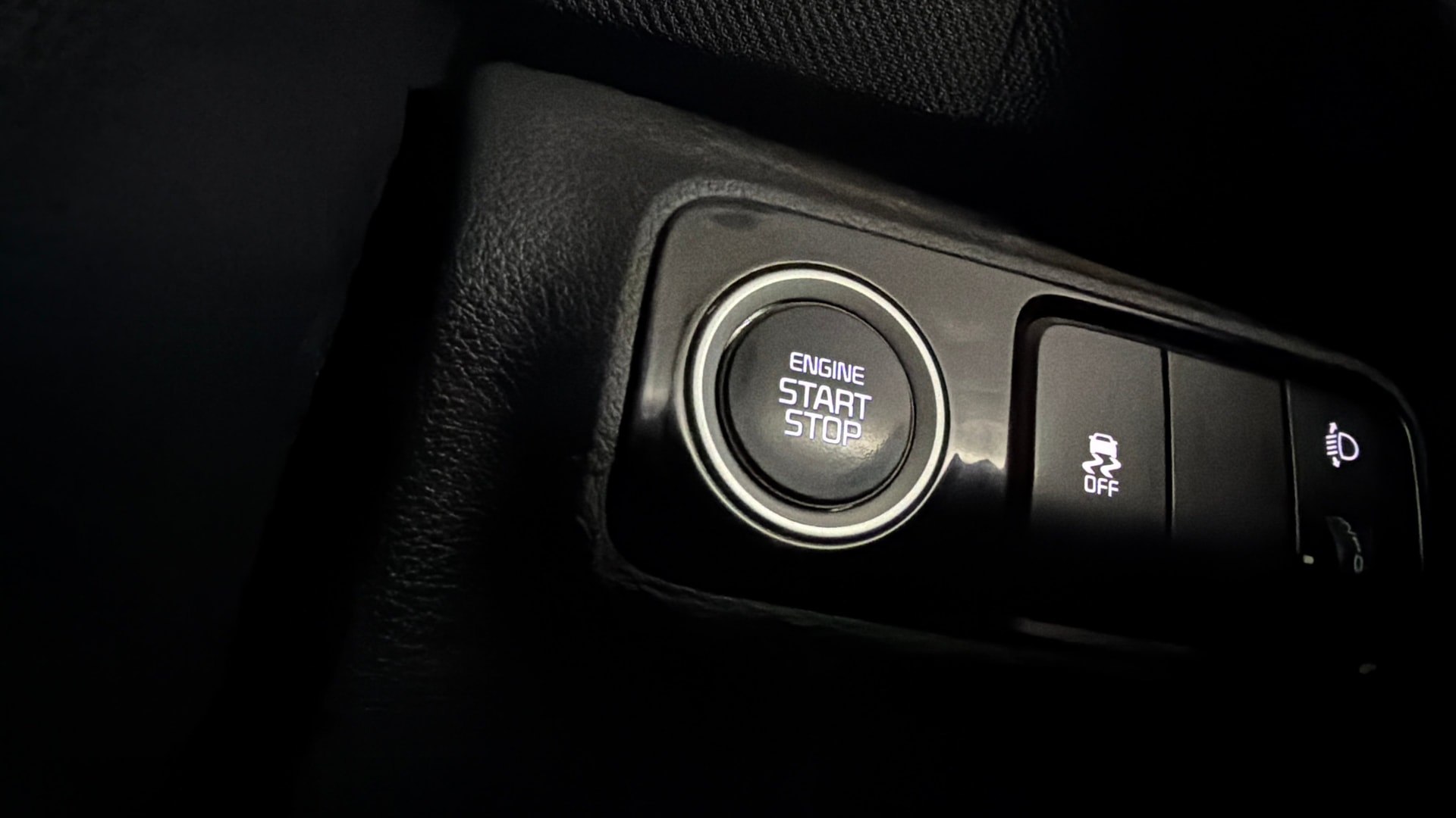 View 2023 Kia Sonet HTK Plus iMT Petrol Image 35 Used 2023 Kia Sonet HTK Plus iMT Petrol Image 35