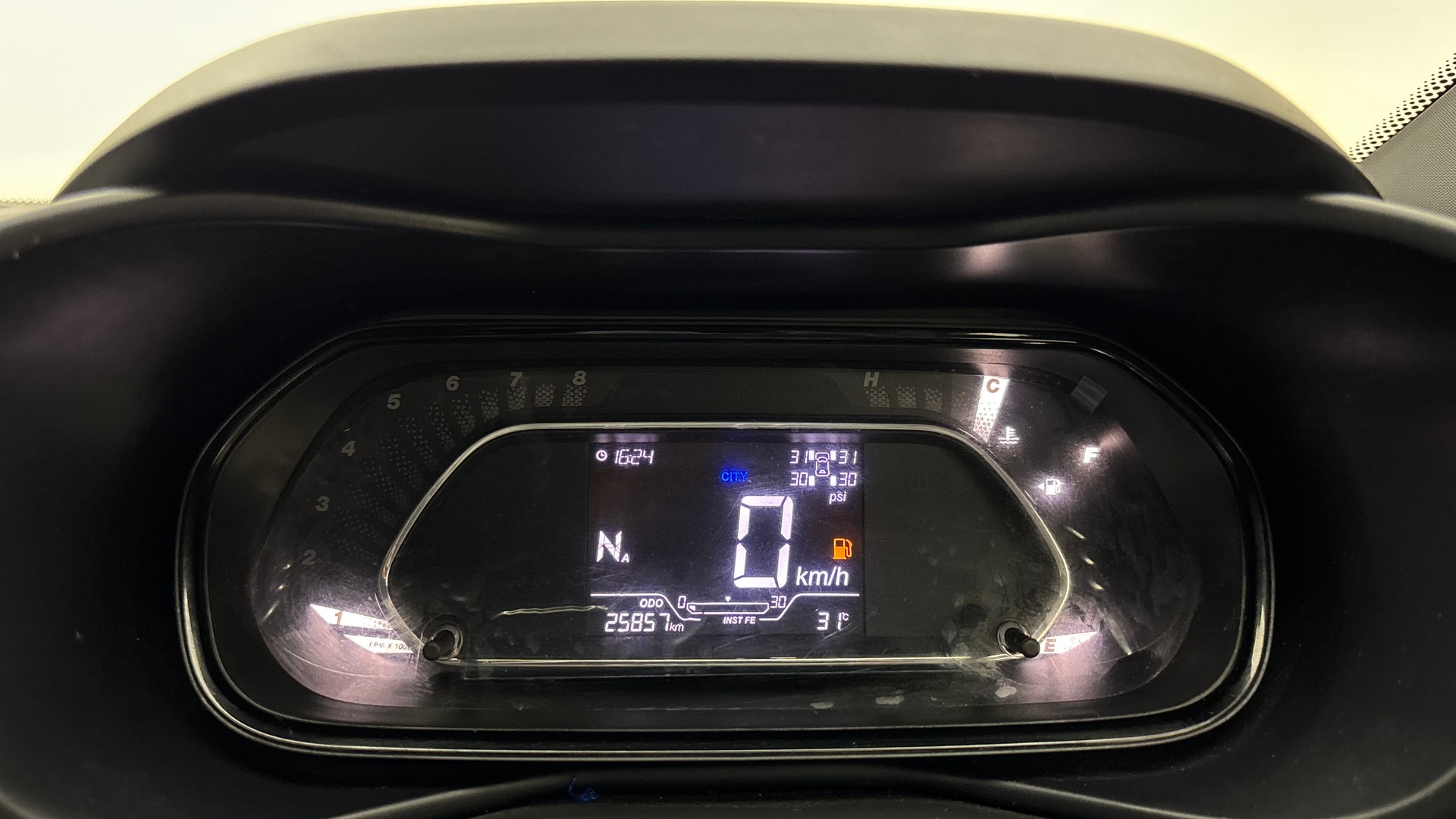 View 2022 Tata Nexon Revotron XE Image 36 Used 2022 Tata Nexon Revotron XE Image 36