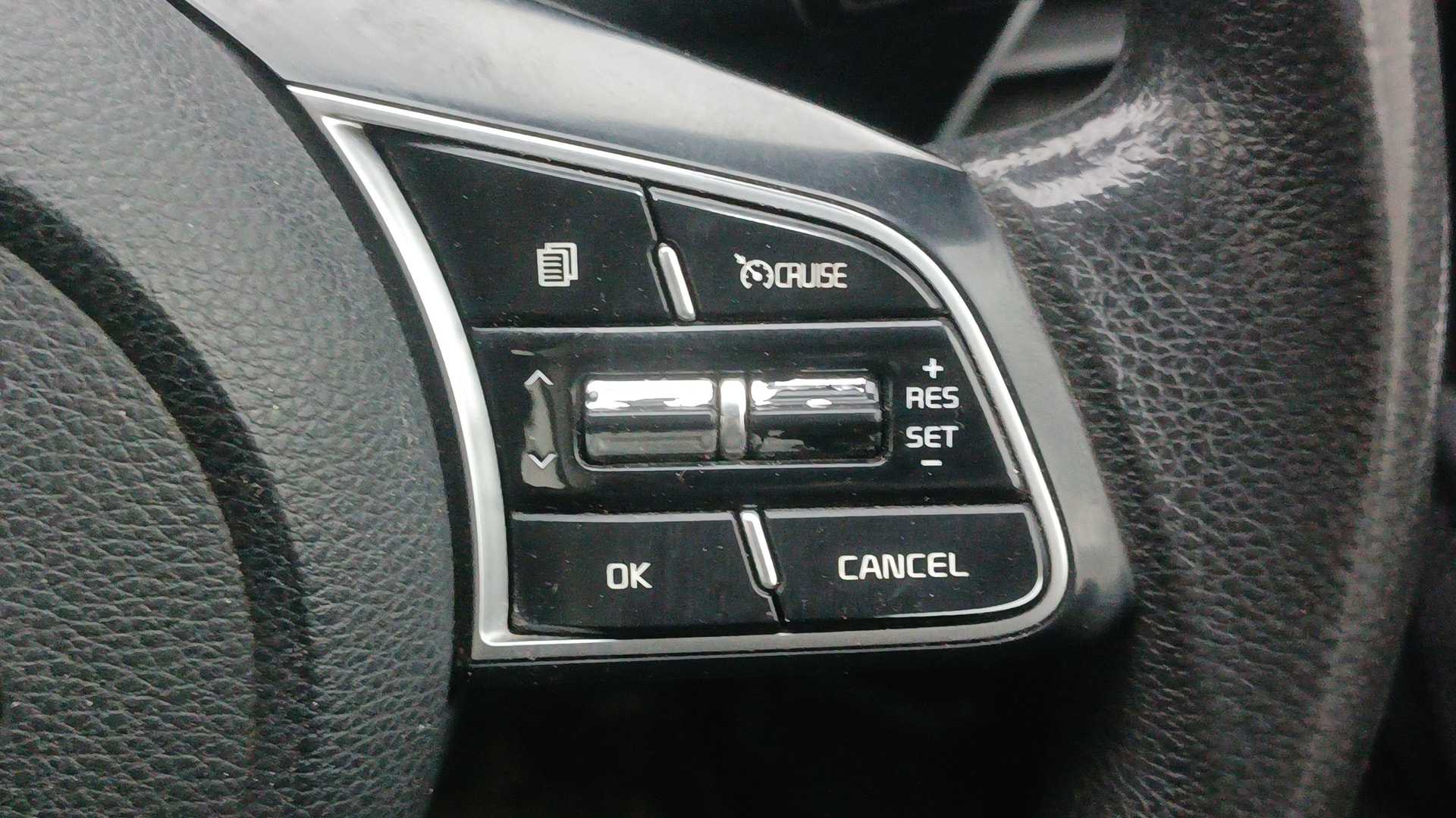 View 2021 Kia Seltos HTK Plus Diesel Image 3 Used 2021 Kia Seltos HTK Plus Diesel Image 3