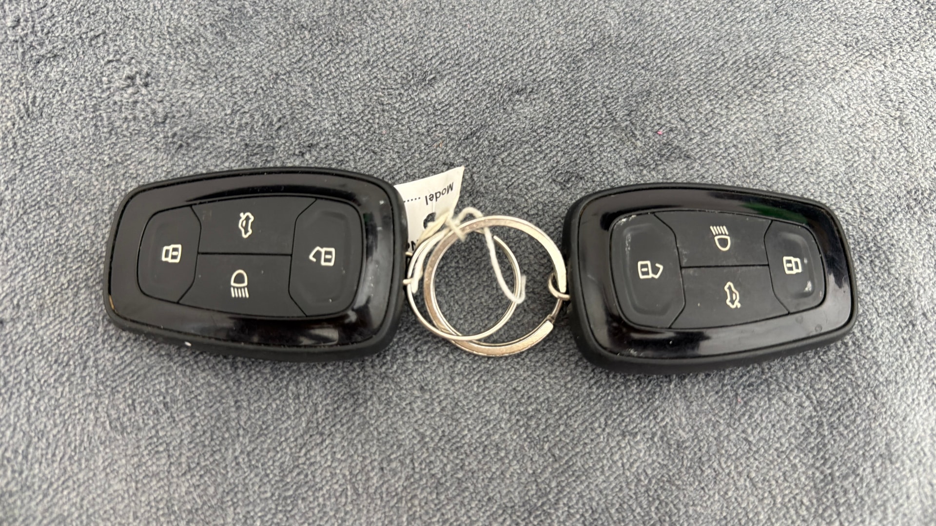 View 2023 Tata Safari XZA Plus Dark Image 20 Used 2023 Tata Safari XZA Plus Dark Image 20