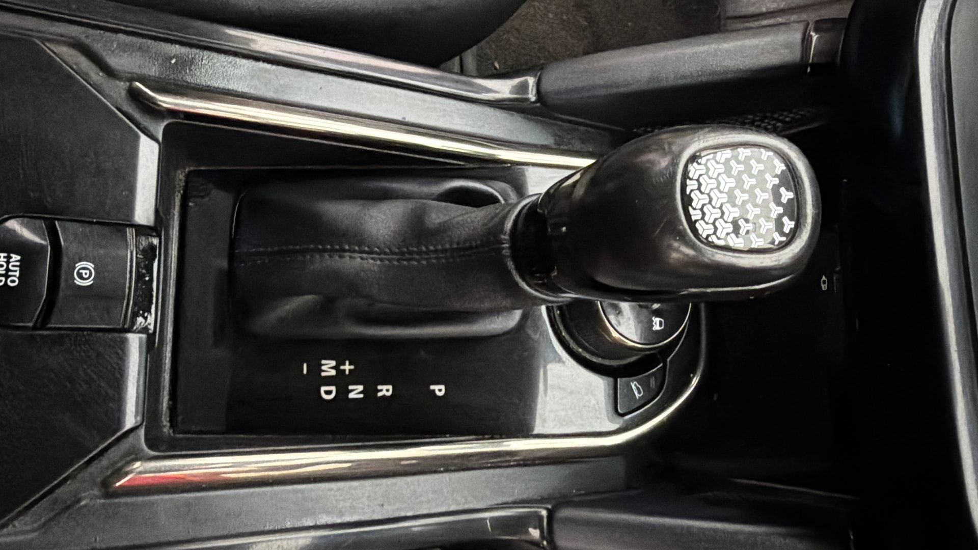 View 2023 Tata Safari XZA Plus Dark Image 44 Used 2023 Tata Safari XZA Plus Dark Image 44