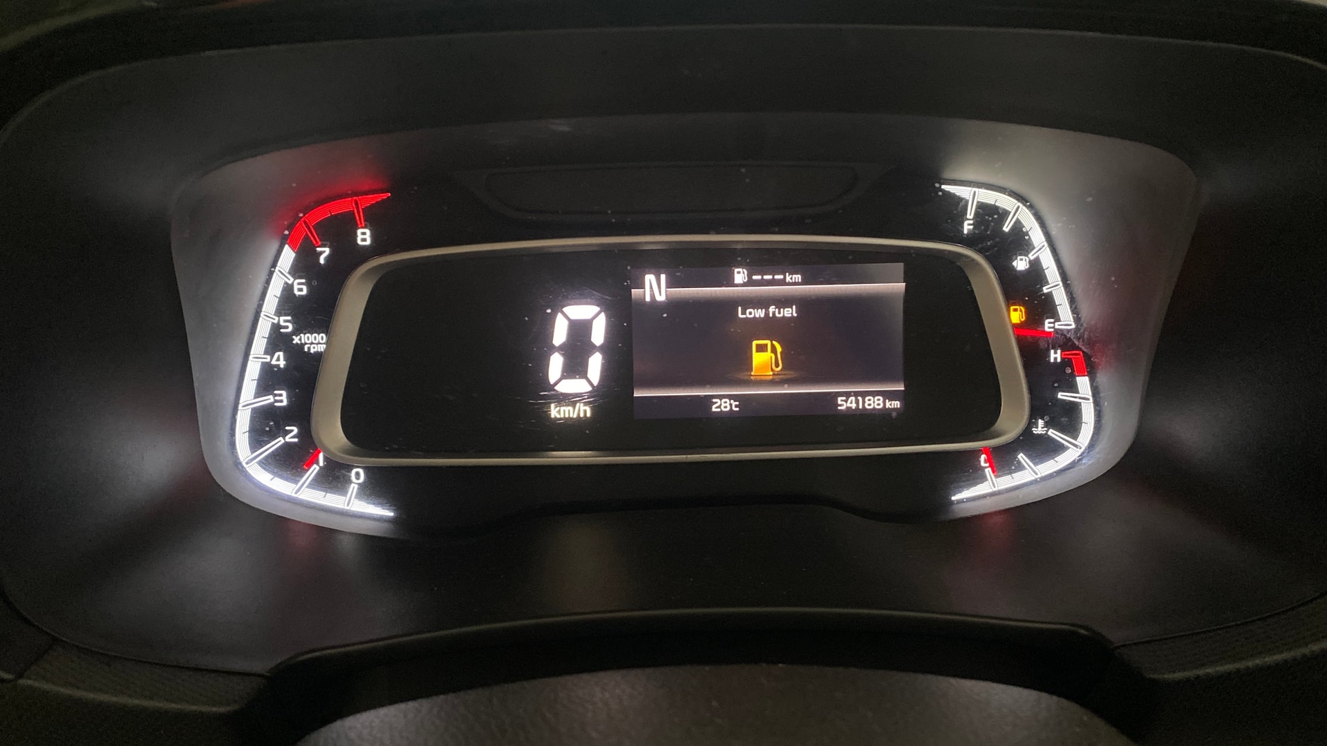 View 2022 Kia Sonet HTX iMT Petrol Image 37 Used 2022 Kia Sonet HTX iMT Petrol Image 37