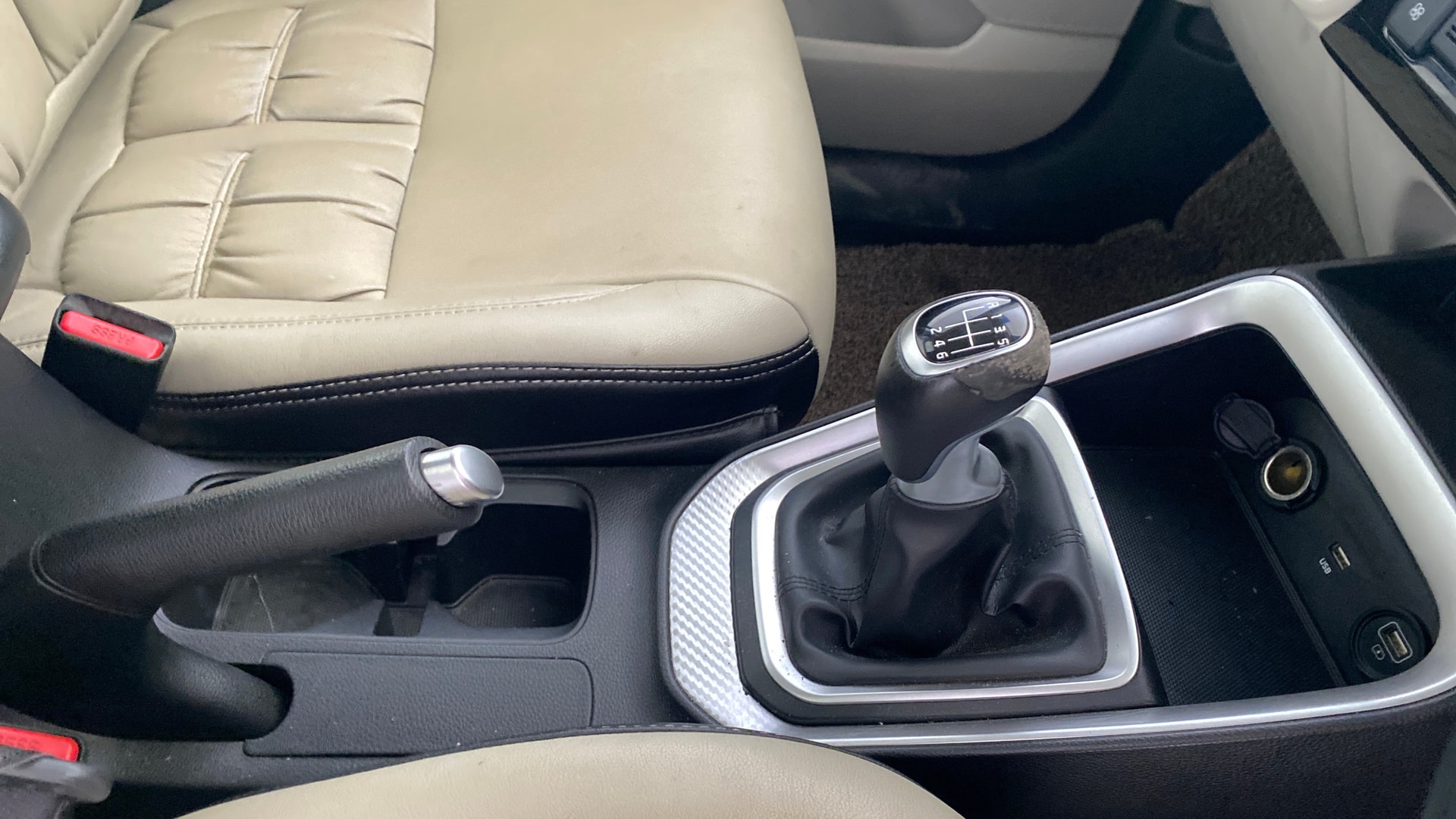 View 2022 Kia Sonet HTX iMT Petrol Image 41 Used 2022 Kia Sonet HTX iMT Petrol Image 41
