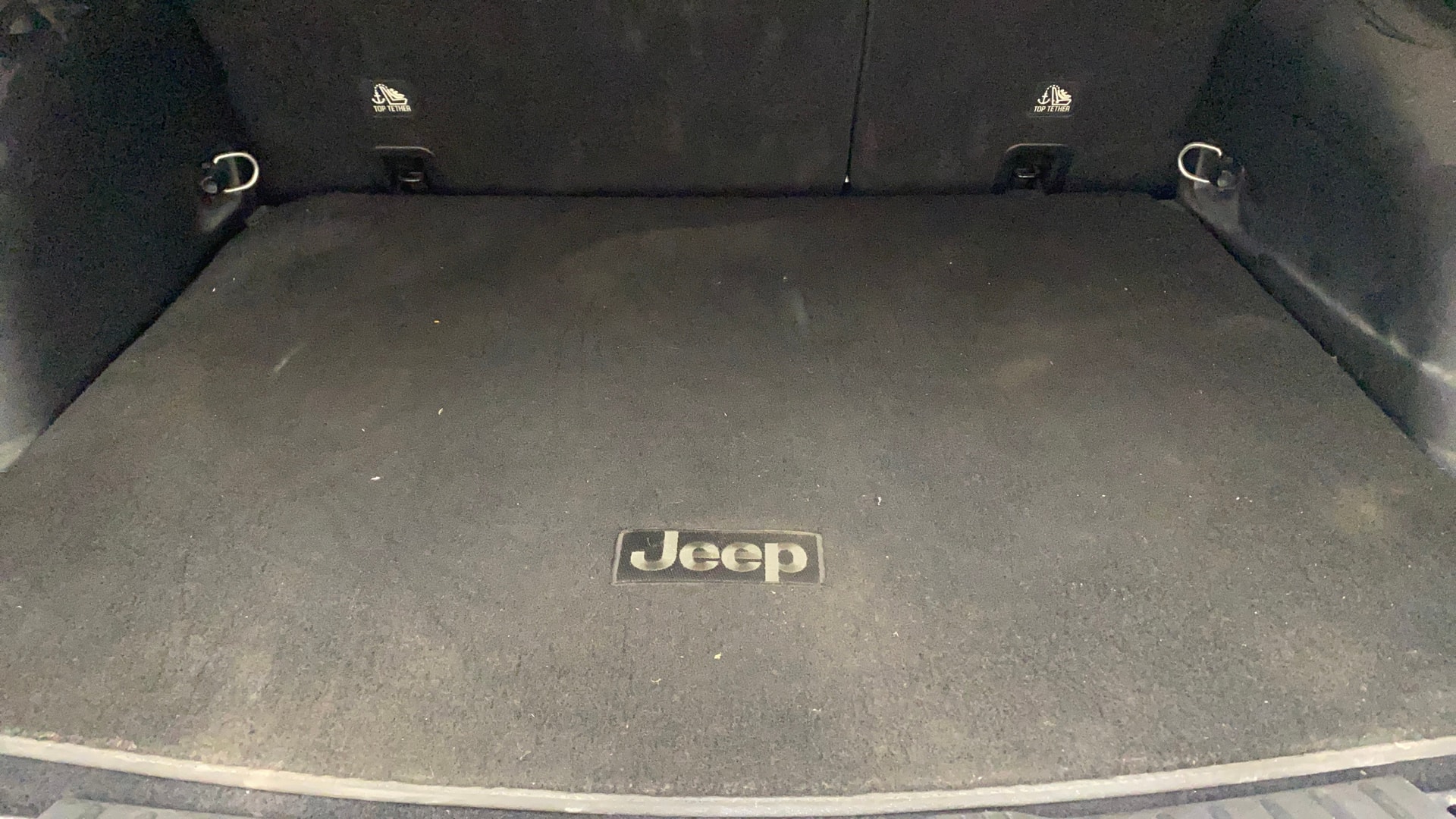View 2018 Jeep Compass Limited 1.4 Multi AIR Petrol DDCT AT BS IV Image 10 Used 2018 Jeep Compass Limited 1.4 Multi AIR Petrol DDCT AT BS IV Image 10