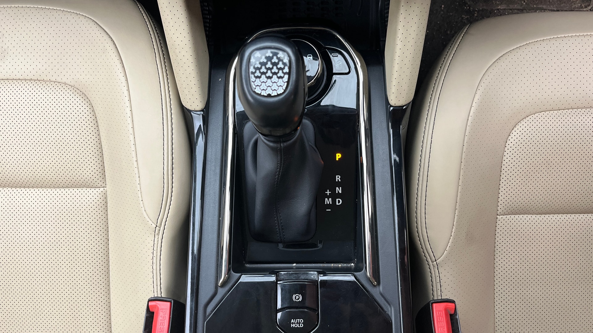 Used 2022 Tata Safari Used 2022 Tata Safari