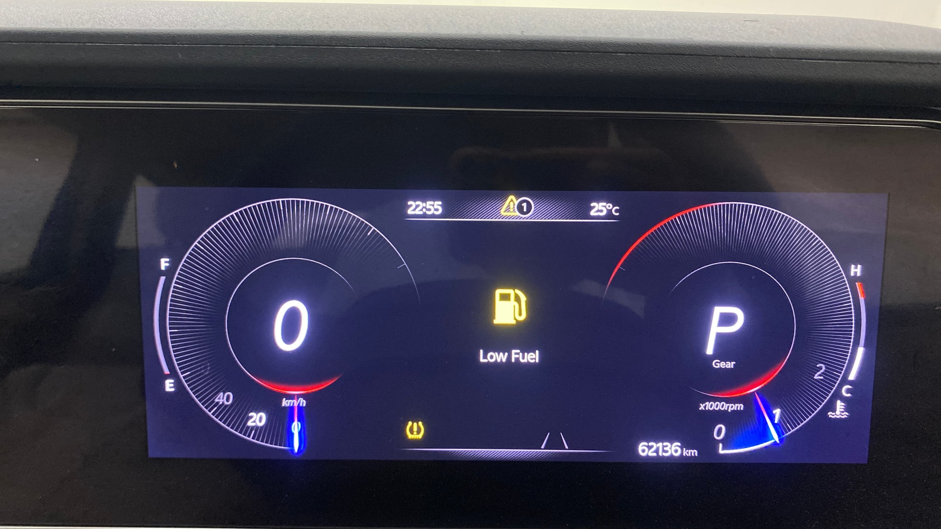 Used 2022 Mahindra XUV700 Used 2022 Mahindra XUV700