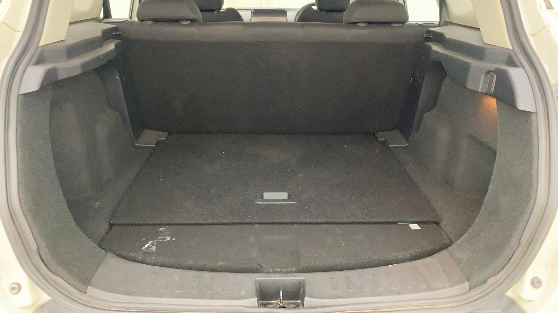 View 2023 Tata Harrier XE Image 7 Used 2023 Tata Harrier XE Image 7