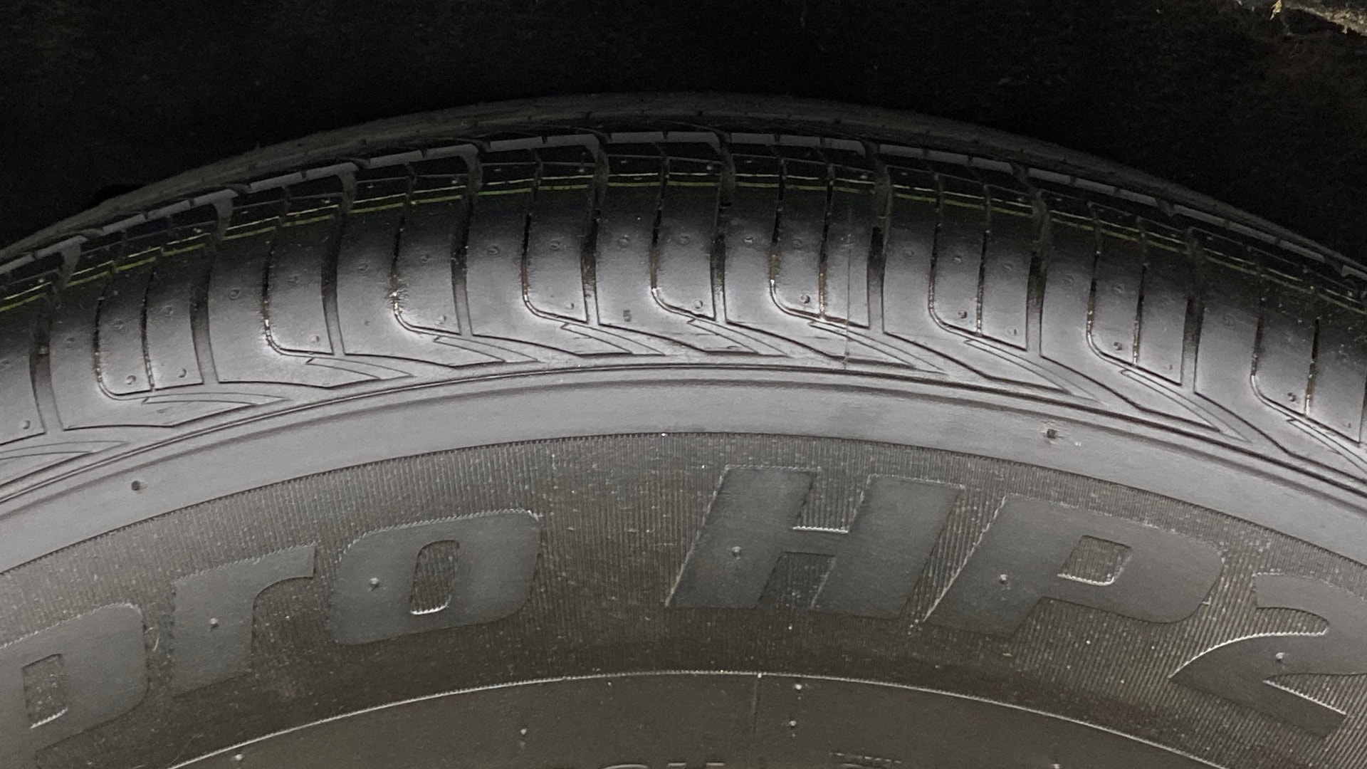 Used 2019 Mahindra Alturas G4 Used 2019 Mahindra Alturas G4