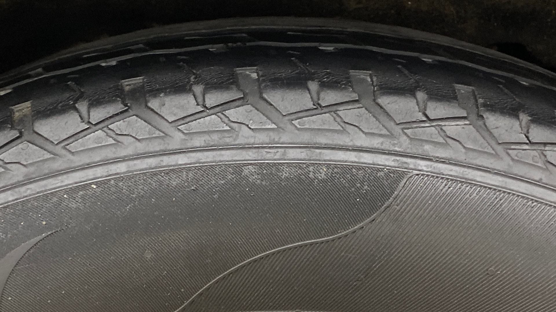 Used 2019 Mahindra Alturas G4 Used 2019 Mahindra Alturas G4