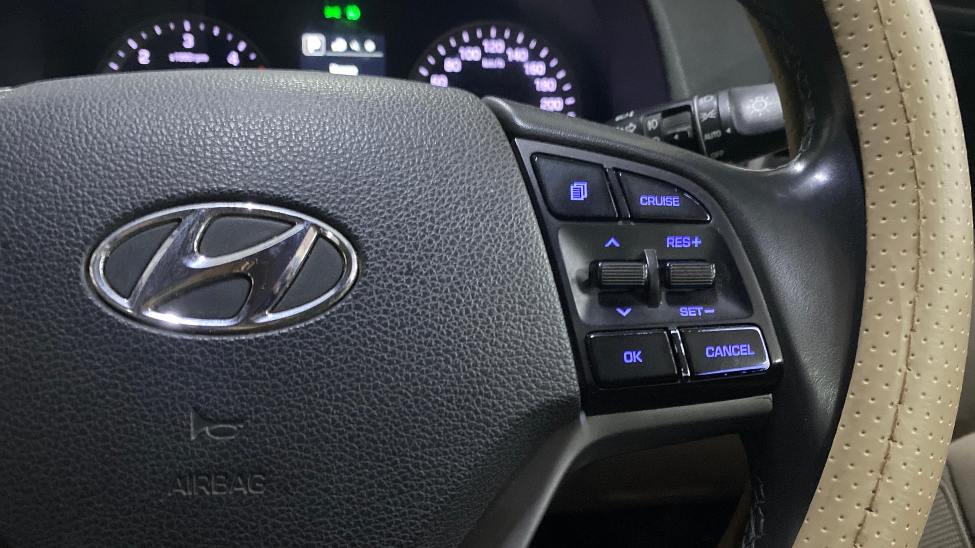 View 2018 Hyundai Tucson R 2.0 6-Speed Automatic GL BS IV Image 3 Used 2018 Hyundai Tucson R 2.0 6-Speed Automatic GL BS IV Image 3