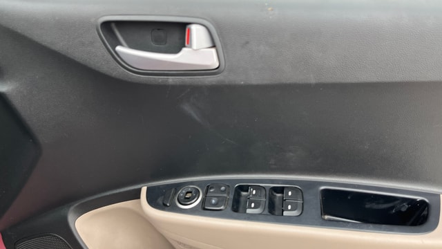 View Hyundai Xcent Image 32 Used Hyundai Xcent Image 32