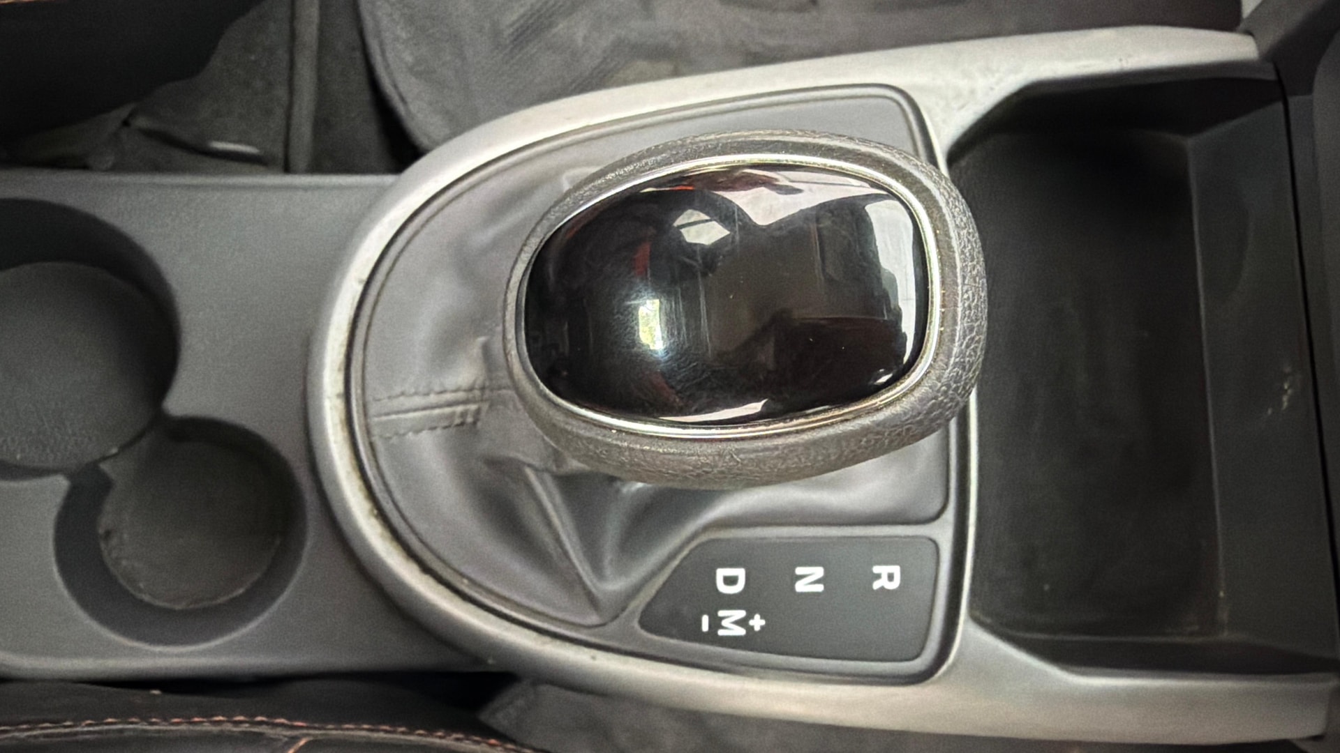 View 2020 Hyundai Grand i10 Nios Sportz Petrol AMT Image 38 Used 2020 Hyundai Grand i10 Nios Sportz Petrol AMT Image 38
