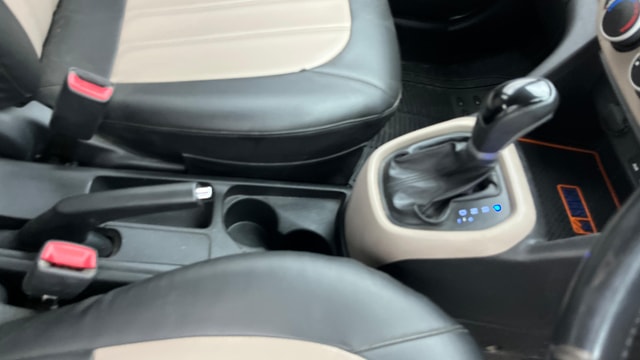 View Hyundai Grand i10 Image 38 Used Hyundai Grand i10 Image 38