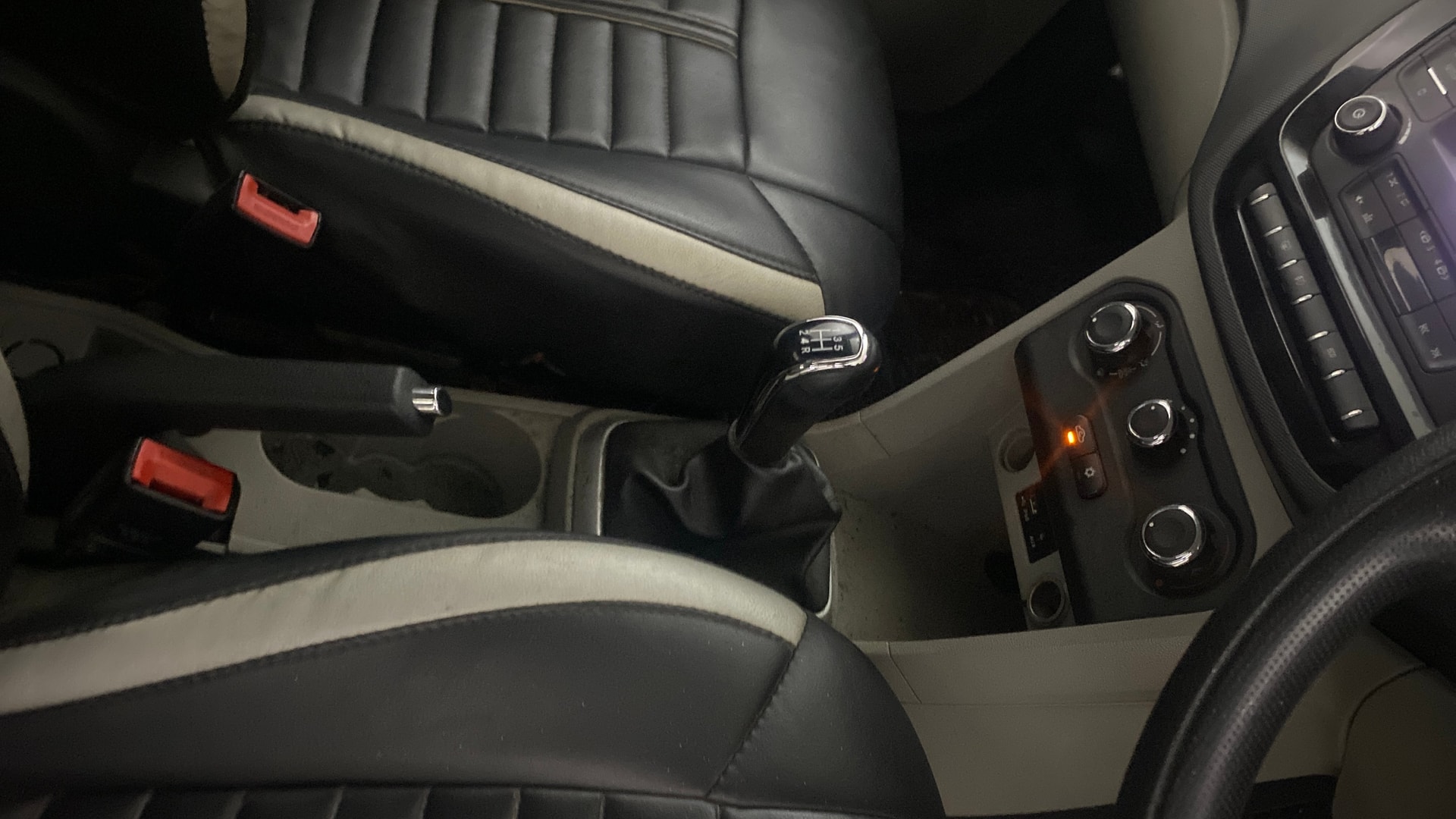 View 2016 Tata Tiago Revotorq XB Image 37 Used 2016 Tata Tiago Revotorq XB Image 37