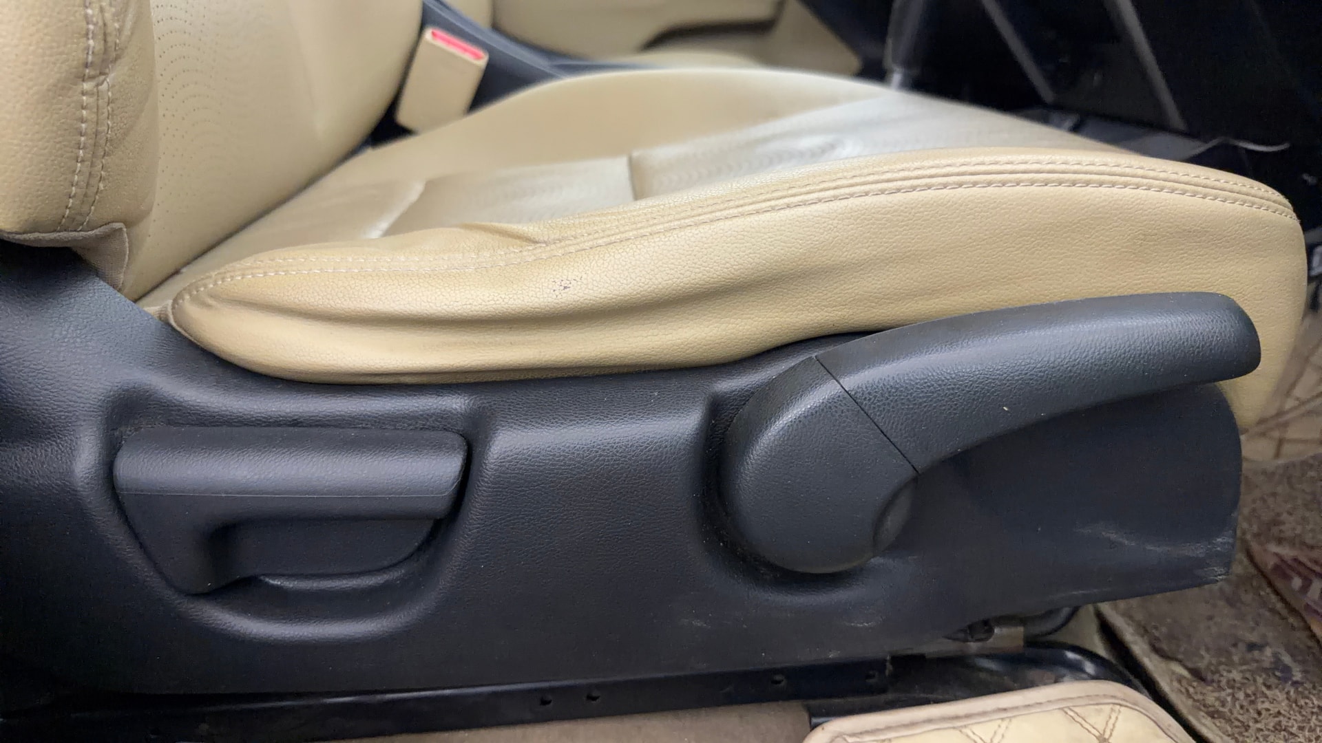View 2017 Honda City ZX MT Diesel Anniversary Edition Image 19 Used 2017 Honda City ZX MT Diesel Anniversary Edition Image 19