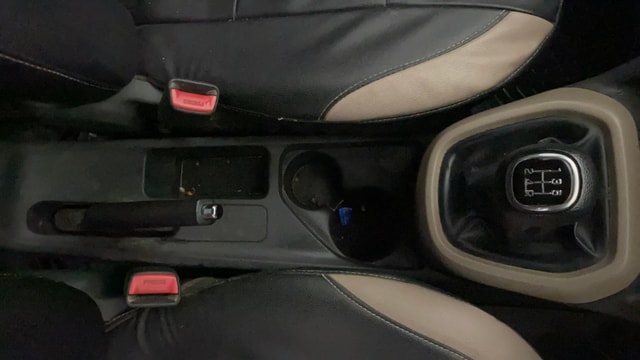 View Hyundai Grand i10 Image 37 Used Hyundai Grand i10 Image 37