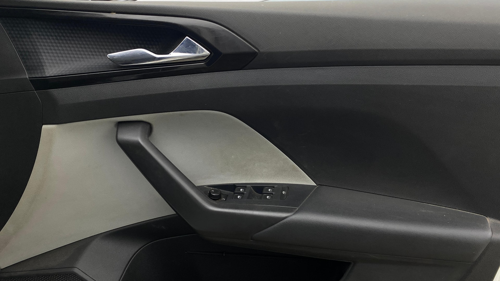 View 2022 Skoda Kushaq Style 1.0 TSI AT - 6 Airbags Image 40 Used 2022 Skoda Kushaq Style 1.0 TSI AT - 6 Airbags Image 40