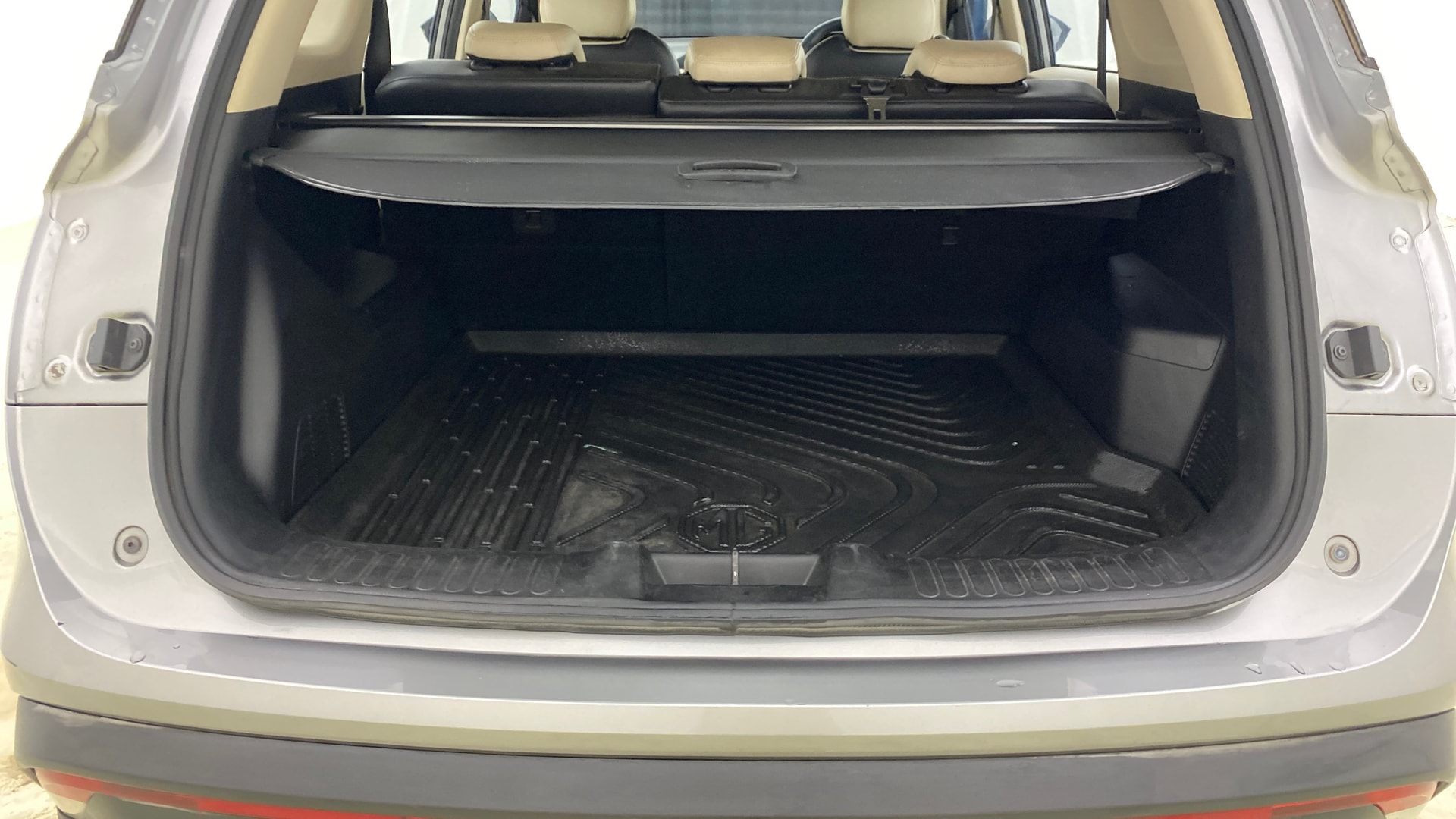 View 2022 MG Hector Sharp CVT Petrol Image 7 Used 2022 MG Hector Sharp CVT Petrol Image 7