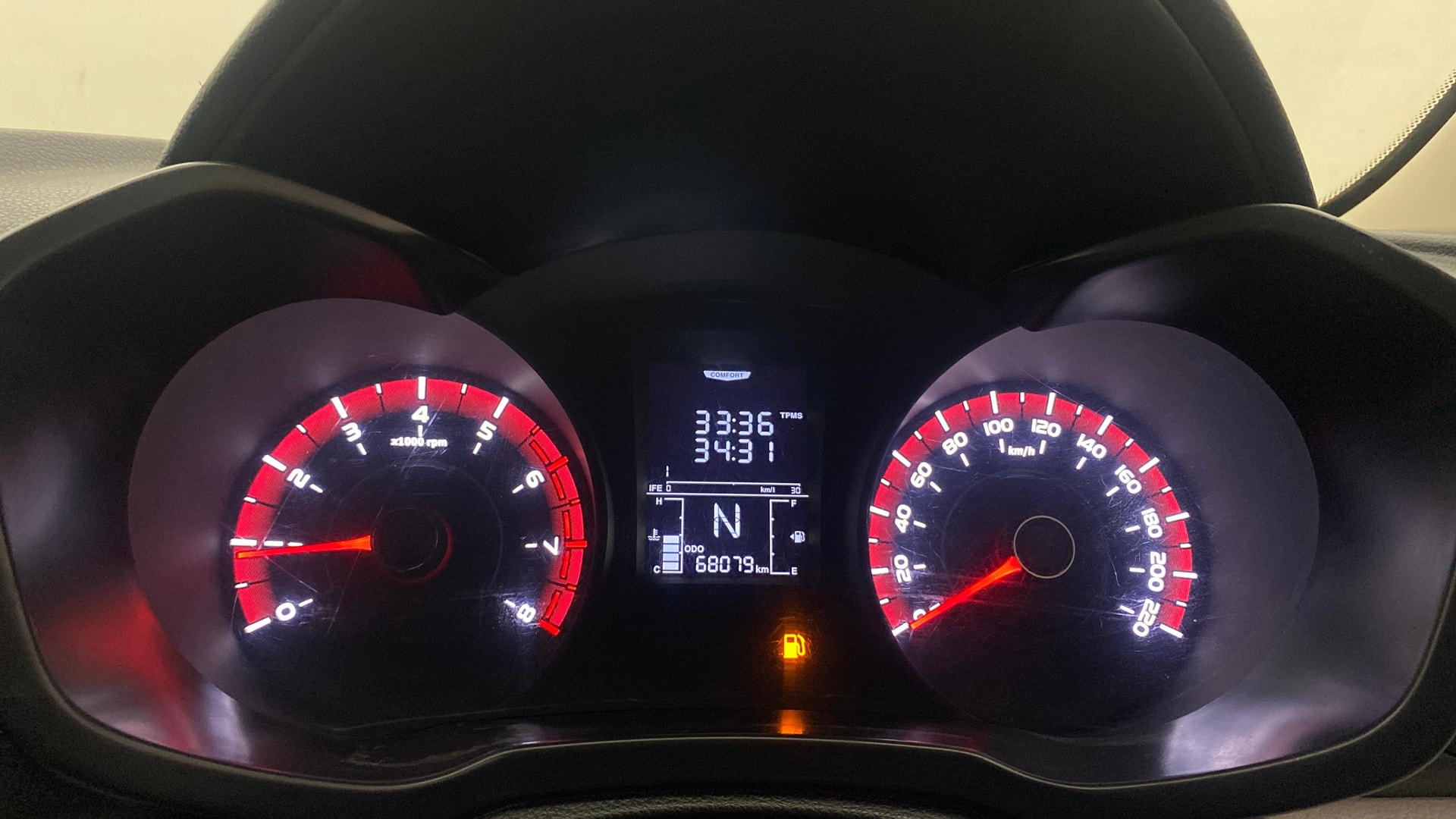View 2024 Mahindra XUV300 W4 Petrol BS IV Image 34 Used 2024 Mahindra XUV300 W4 Petrol BS IV Image 34