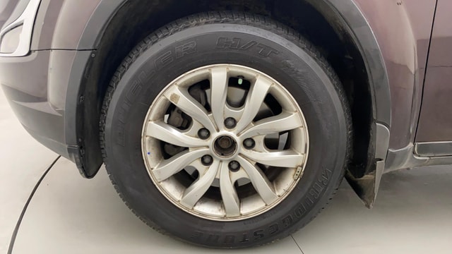 View Mahindra XUV500 Image 37 Used Mahindra XUV500 Image 37