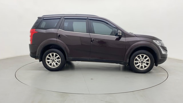 View Mahindra XUV500 Image 30 Used Mahindra XUV500 Image 30