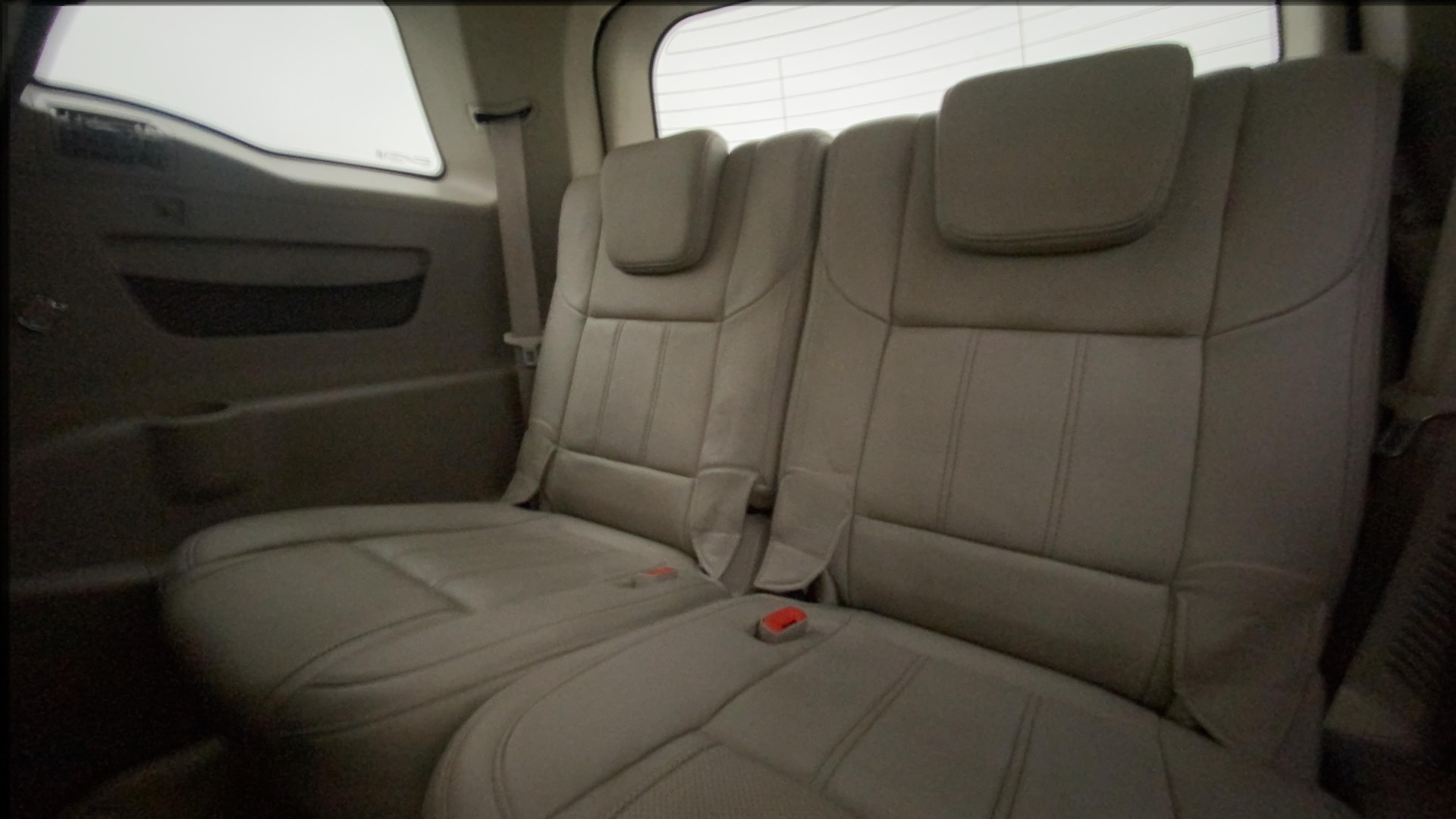 View 2019 Mahindra XUV500 W10 FWD AT Image 8 Used 2019 Mahindra XUV500 W10 FWD AT Image 8