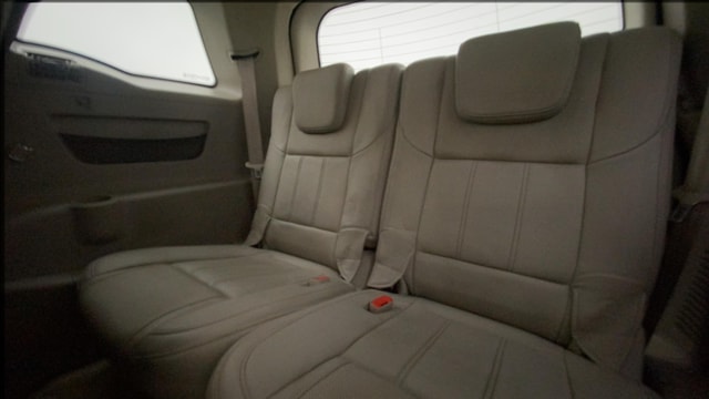 View Mahindra XUV500 Image 8 Used Mahindra XUV500 Image 8