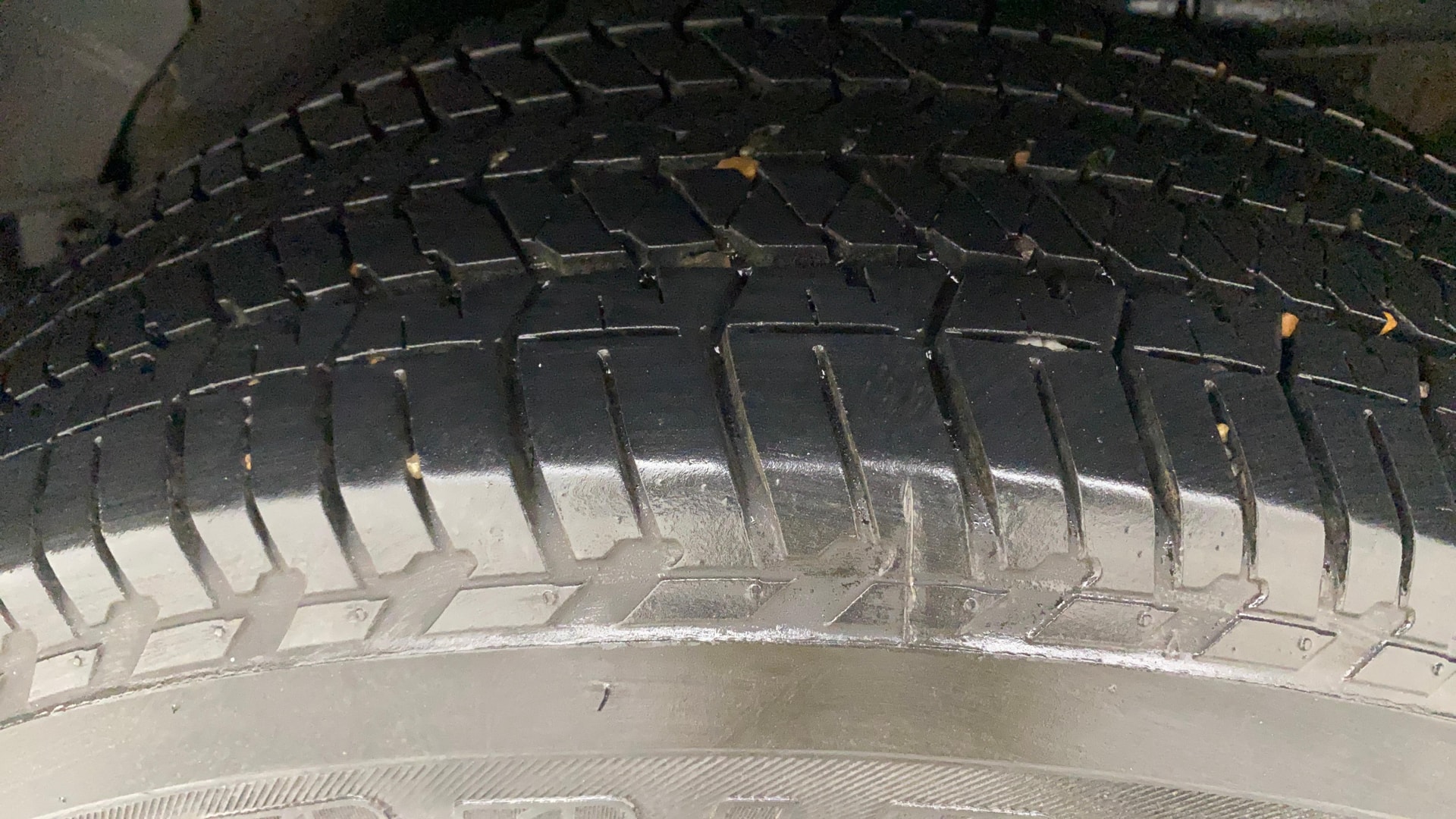 View 2019 Mahindra XUV500 W10 FWD AT Image 14 Used 2019 Mahindra XUV500 W10 FWD AT Image 14