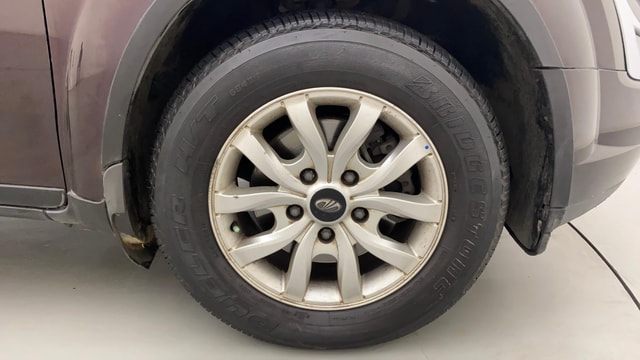 View Mahindra XUV500 Image 44 Used Mahindra XUV500 Image 44