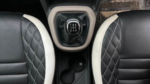 View Hyundai Grand i10 Image 40 Used Hyundai Grand i10 Image 40