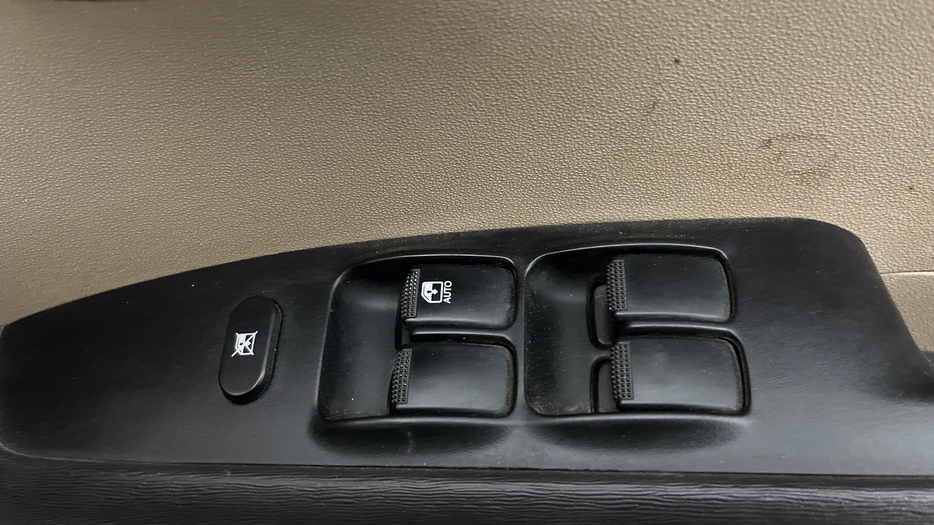 View 2014 Hyundai i10 1.2 Asta MT Image 32 Used 2014 Hyundai i10 1.2 Asta MT Image 32