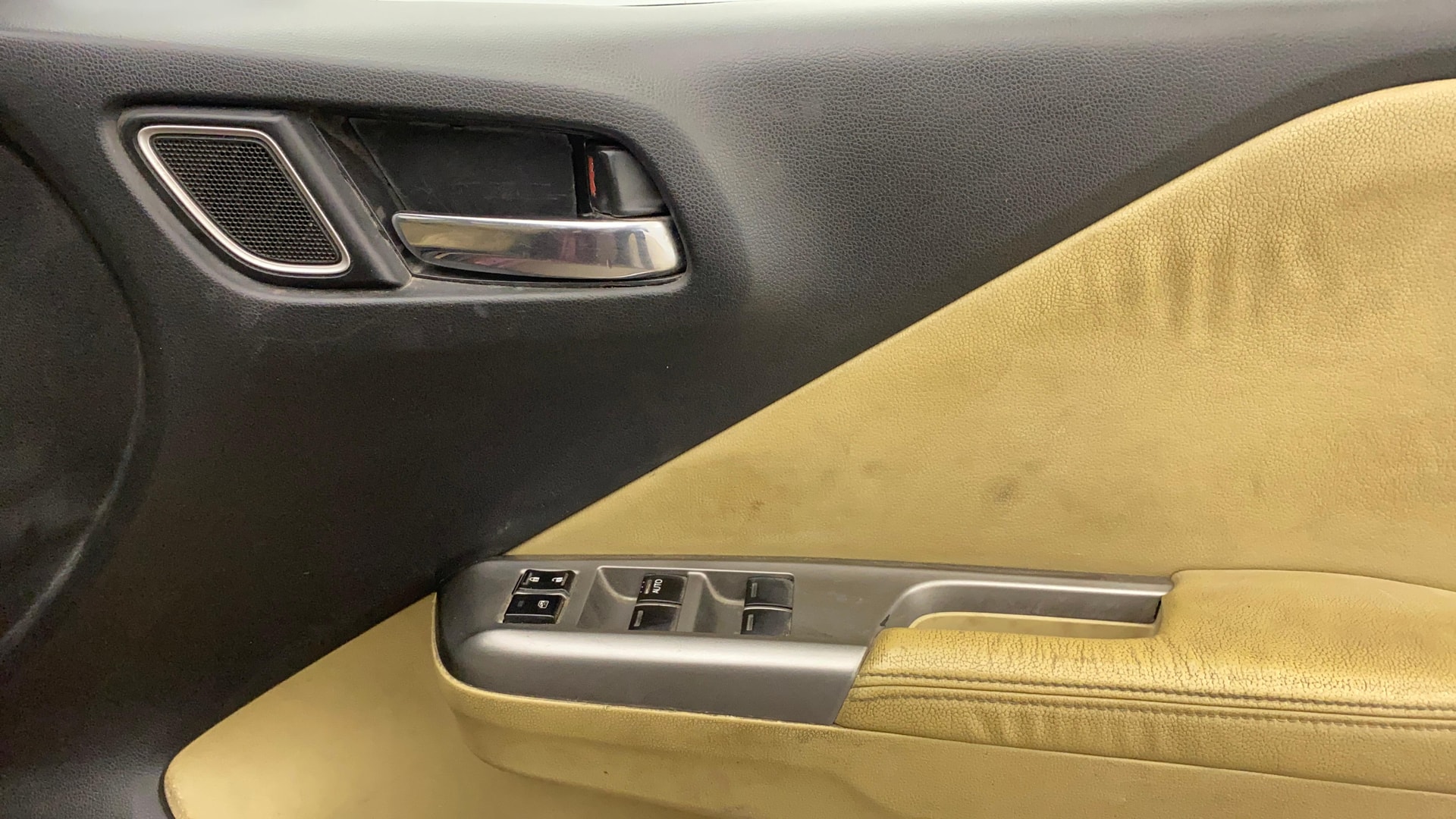 View 2018 Honda City ZX MT Diesel Anniversary Edition Image 39 Used 2018 Honda City ZX MT Diesel Anniversary Edition Image 39