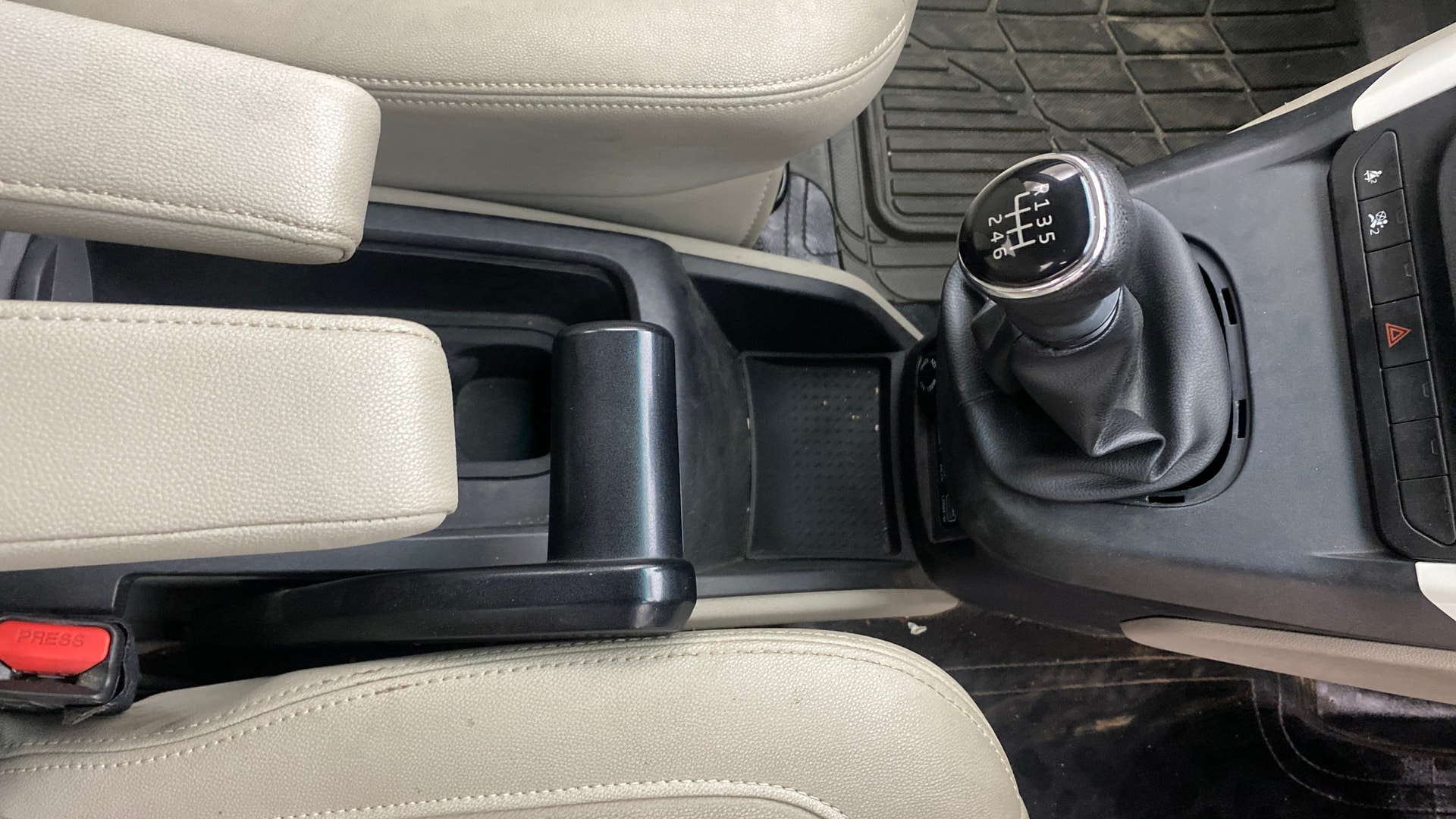 Used 2019 Mahindra Marazzo Used 2019 Mahindra Marazzo