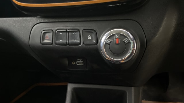View Renault Kwid Image 38 Used Renault Kwid Image 38