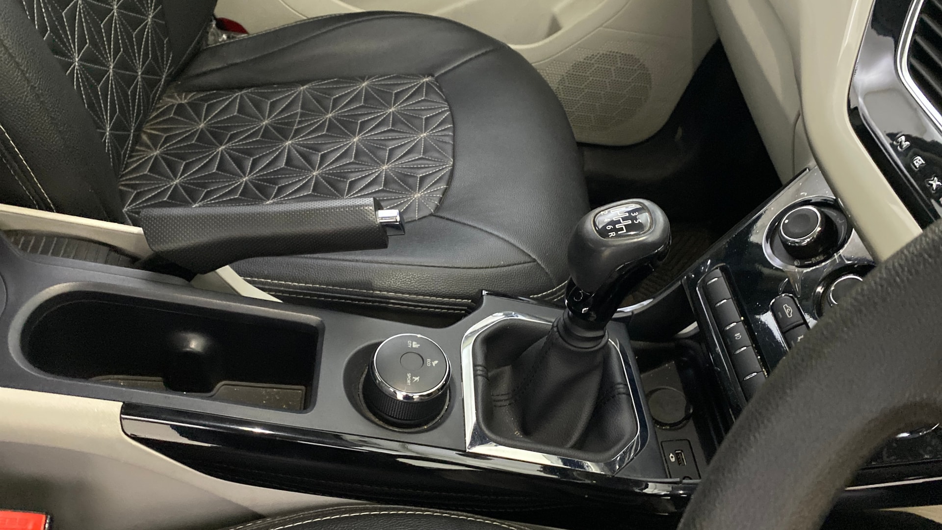 Used 2022 Tata Nexon Used 2022 Tata Nexon