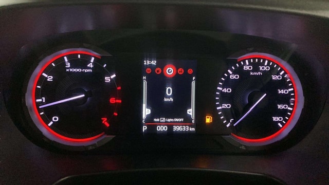 View Mahindra Thar Image 18 Used Mahindra Thar Image 18