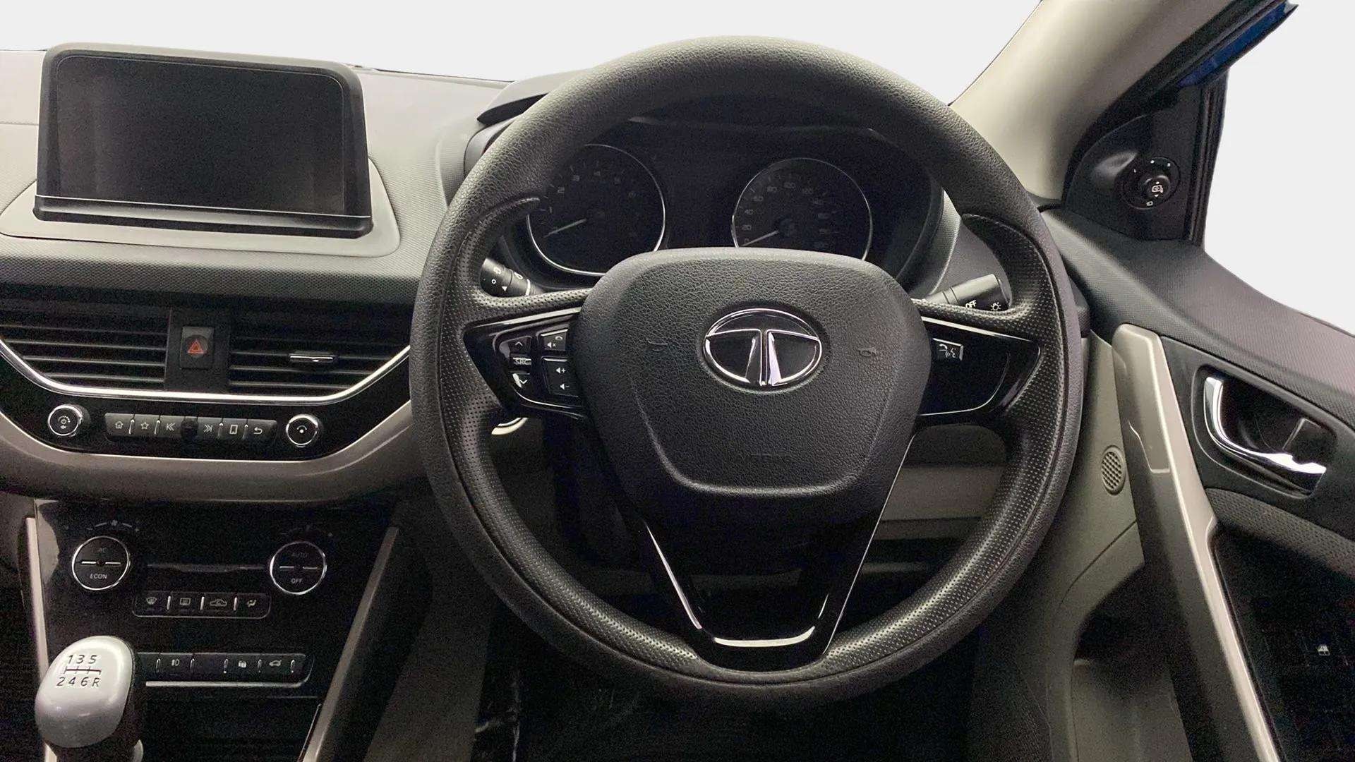 View 2019 Tata Nexon XZ Plus Diesel Image 11 Used 2019 Tata Nexon XZ Plus Diesel Image 11