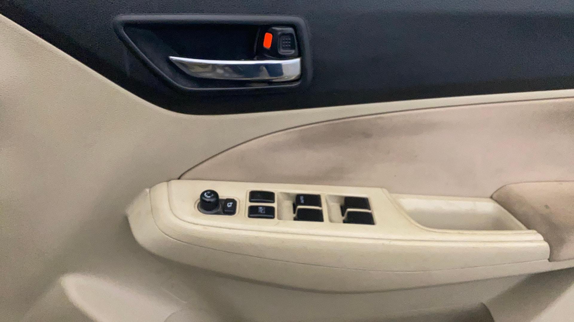 View 2022 Maruti Suzuki 1000 Base Variant Image 32 Used 2022 Maruti Suzuki 1000 Base Variant Image 32