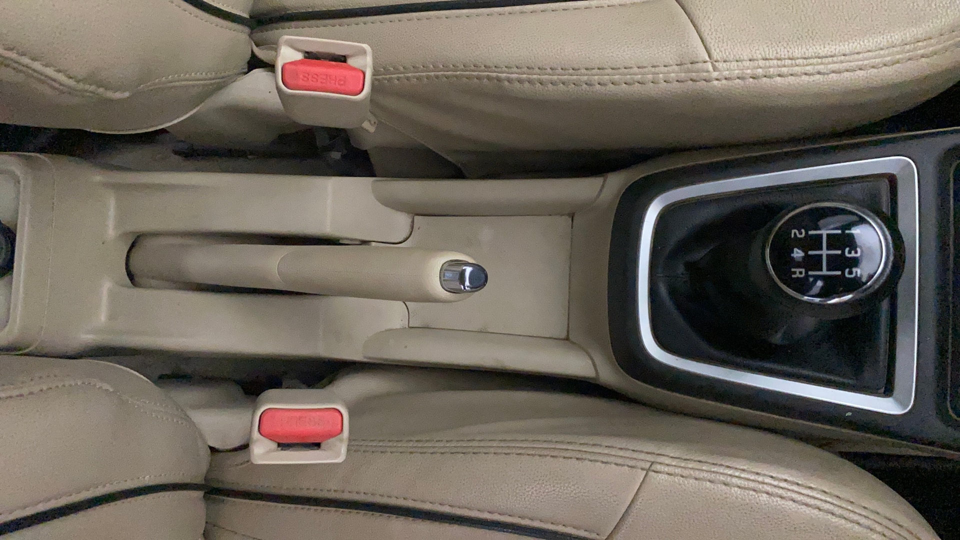 View 2022 Maruti Suzuki 1000 Base Variant Image 37 Used 2022 Maruti Suzuki 1000 Base Variant Image 37