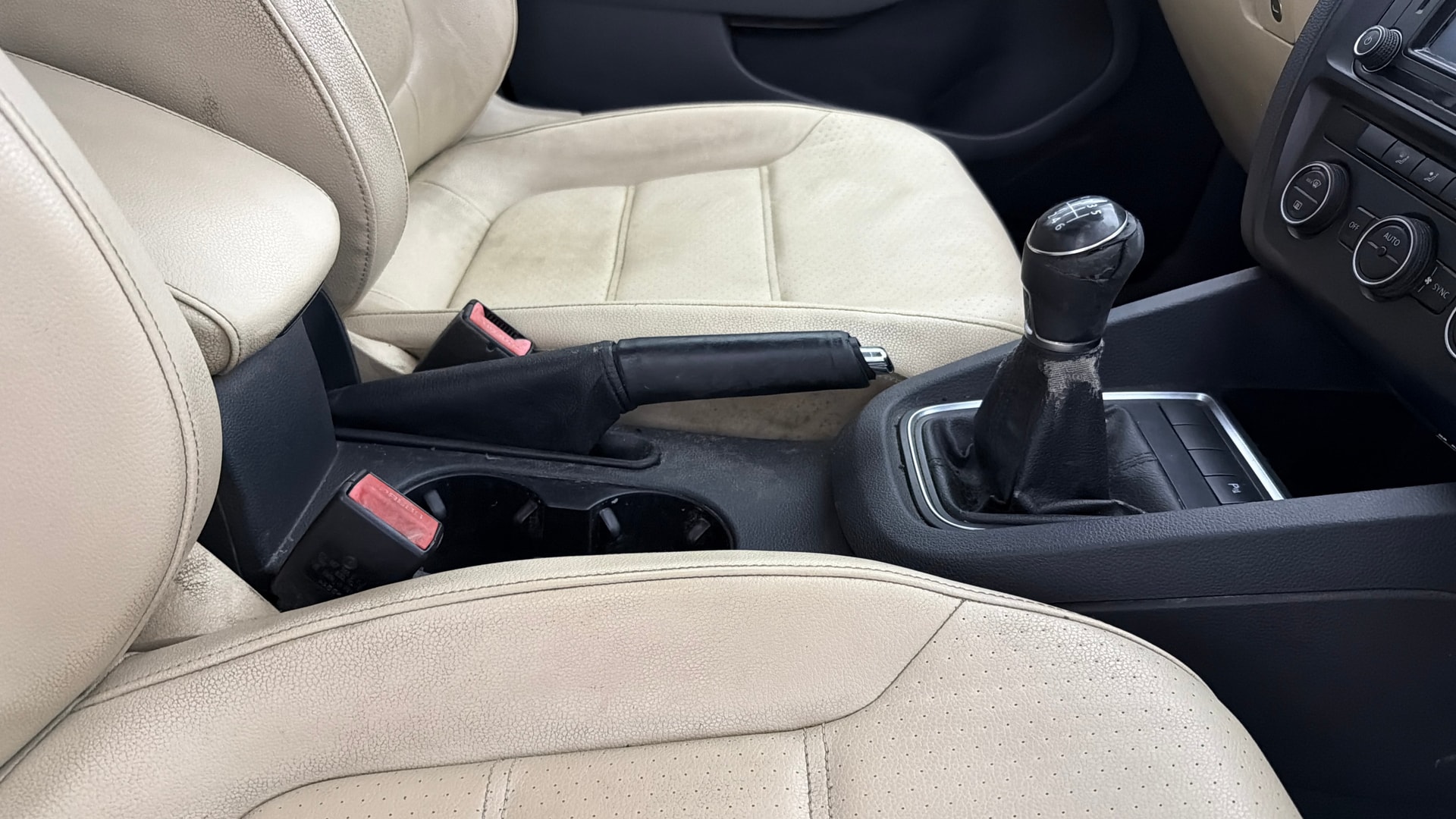 View 2016 Volkswagen Jetta 1.4 Comfortline Image 38 Used 2016 Volkswagen Jetta 1.4 Comfortline Image 38