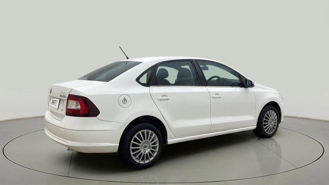 View Skoda Rapid Image 22 Used Skoda Rapid Image 22