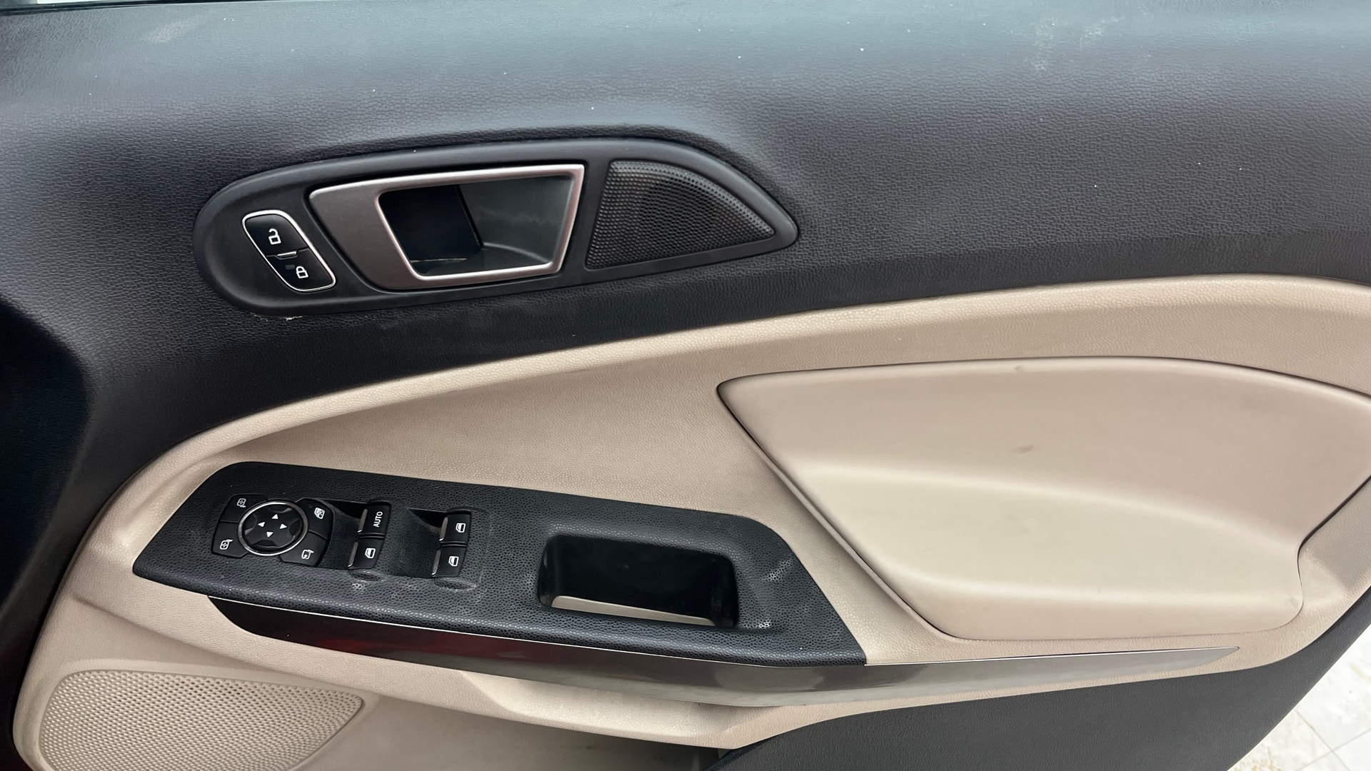 View 2020 Ford EcoSport 1.5 TDCi Diesel Ambiente BS IV Image 33 Used 2020 Ford EcoSport 1.5 TDCi Diesel Ambiente BS IV Image 33