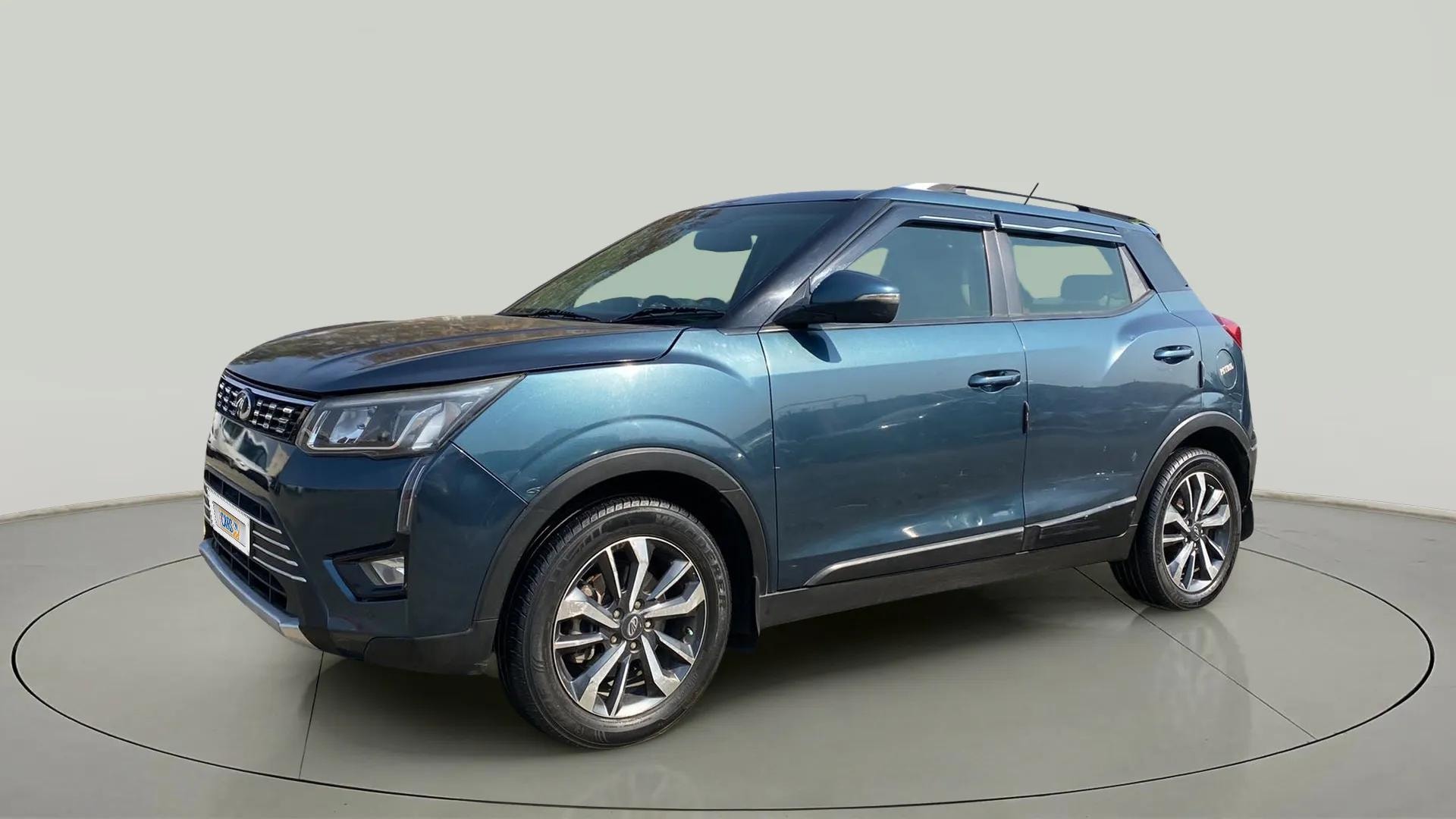 View 2020 Mahindra XUV300 W4 Petrol BS IV Image 19 Used 2020 Mahindra XUV300 W4 Petrol BS IV Image 19