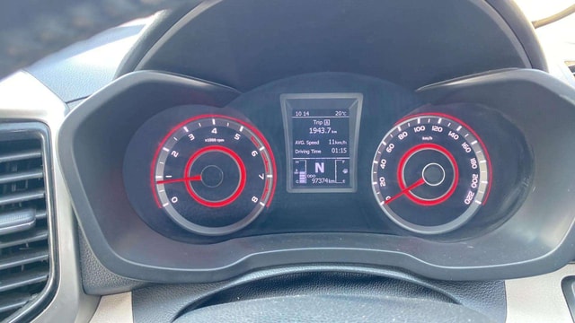 View Mahindra XUV300 Image 18 Used Mahindra XUV300 Image 18