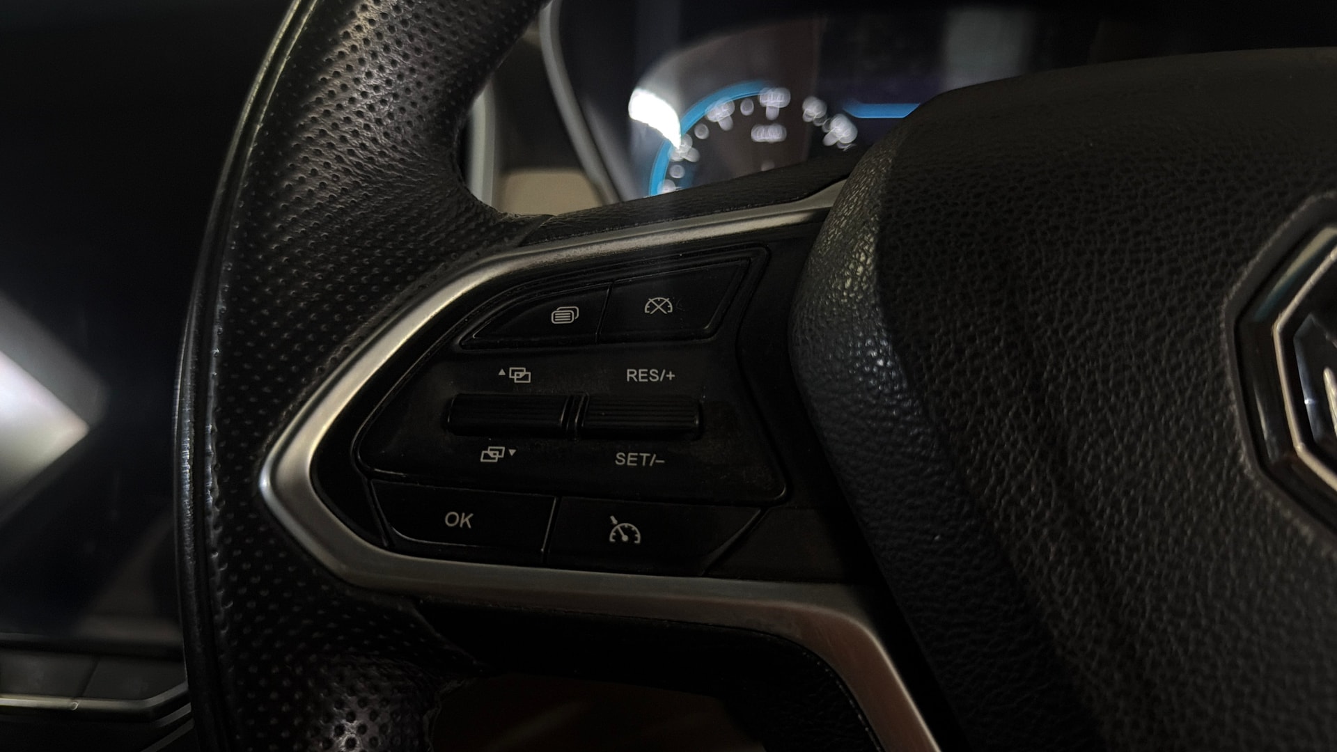 View 2021 MG Hector Sharp Diesel Image 3 Used 2021 MG Hector Sharp Diesel Image 3
