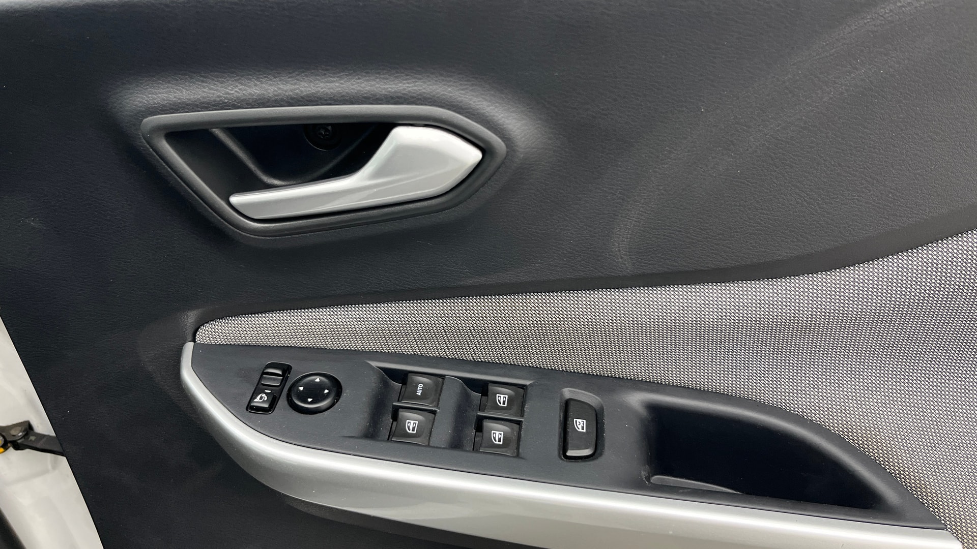 View 2022 Nissan Magnite XV Image 33 Used 2022 Nissan Magnite XV Image 33