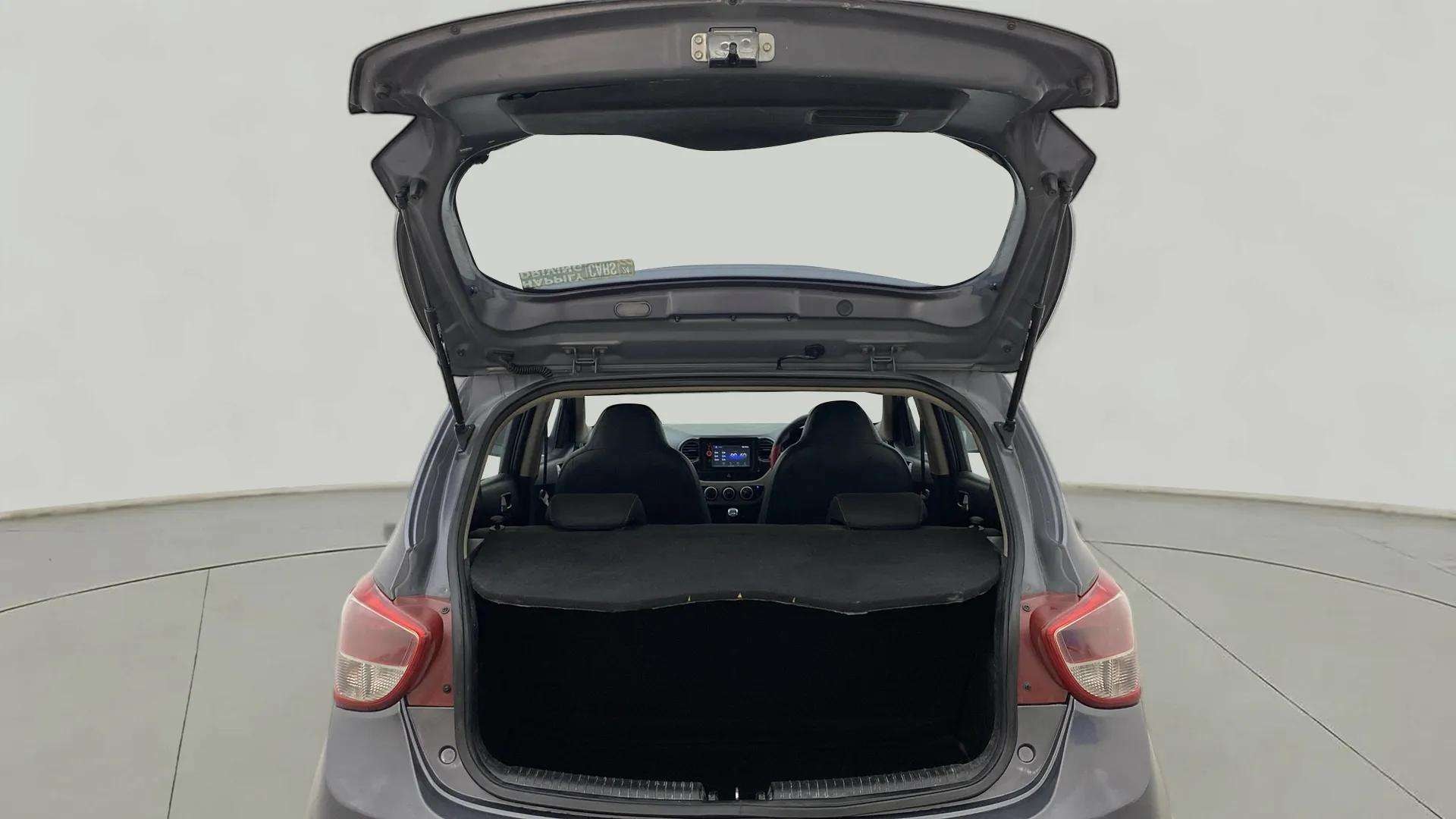 View 2014 Hyundai Grand i10 1.2 Asta Petrol Image 36 Used 2014 Hyundai Grand i10 1.2 Asta Petrol Image 36