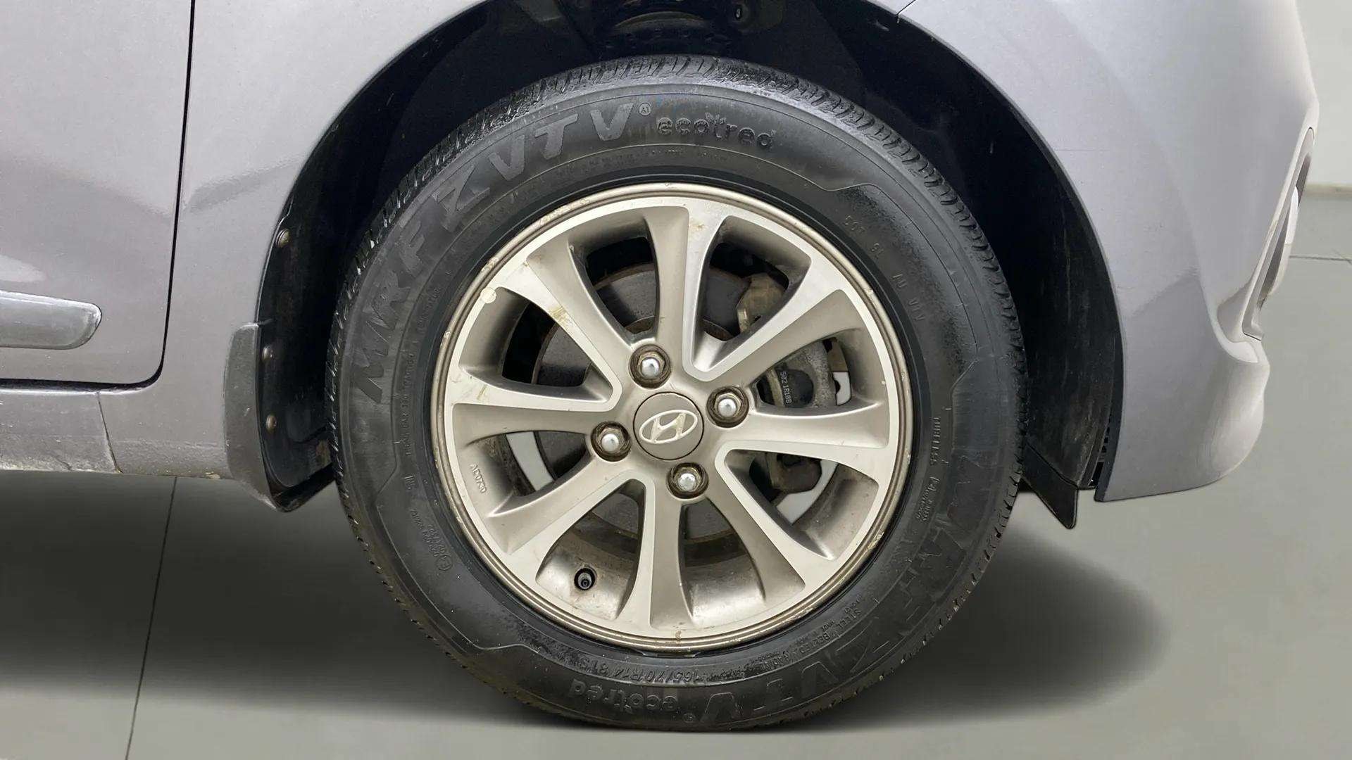 View 2014 Hyundai Grand i10 1.2 Asta Petrol Image 39 Used 2014 Hyundai Grand i10 1.2 Asta Petrol Image 39