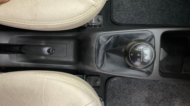 View Hyundai EON Image 37 Used Hyundai EON Image 37