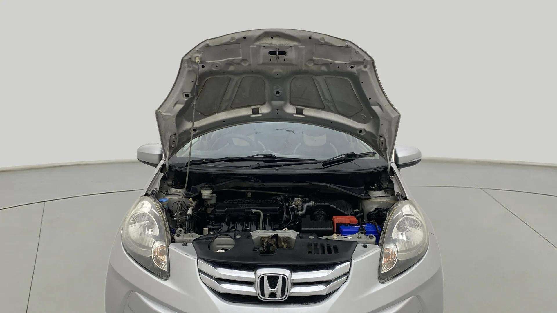 View 2015 Honda Amaze E MT Petrol BS IV Image 17 Used 2015 Honda Amaze E MT Petrol BS IV Image 17